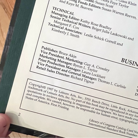 Vintage Hardcover Leisure Arts The Spirit of Christmas Books Craft and Recipes - Picture 5 of 11